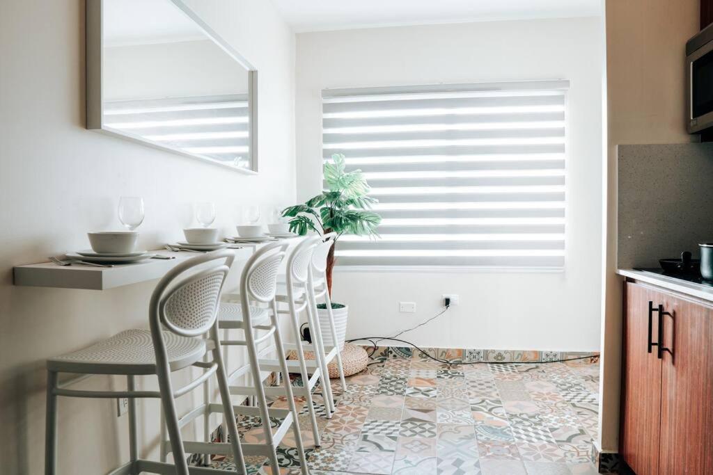 Comfy & Bright Apt @ Calle Loiza - Walk To Beach / Calle Loiza Abajo -N Apartment San Juan Ngoại thất bức ảnh